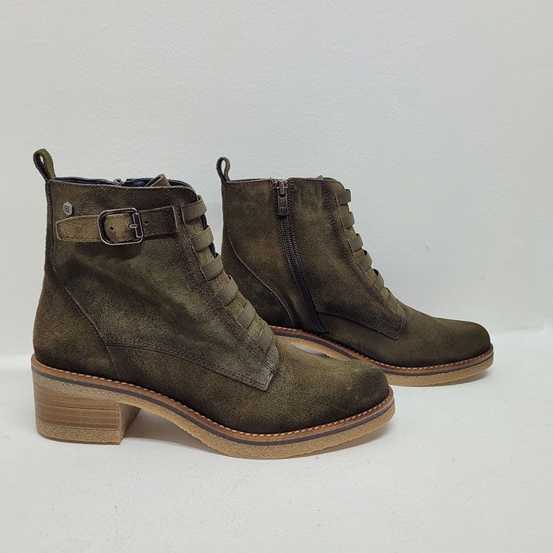 Bottine kaki en daim avec une boucle Dorking