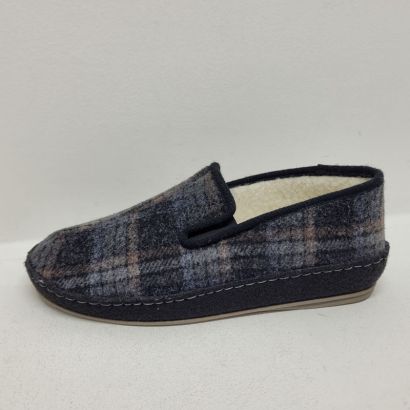 Pantoufle grise avec carreaux fourrée Taurus