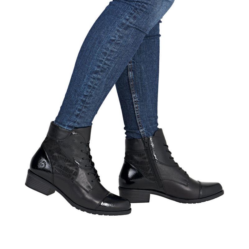 Bottine noire avec imprimé bronze sur la tige lacet et tirette + TEX Rieker