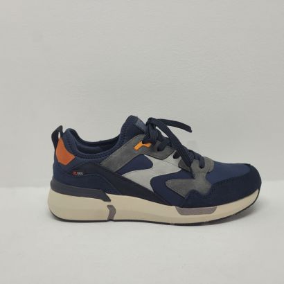 Basket noire, bleu, grise et blanche arrière orange Rieker