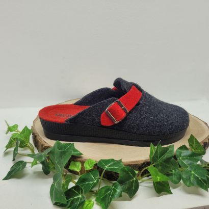 Sabot gris avec bride rouge et boucle réglable Rohde