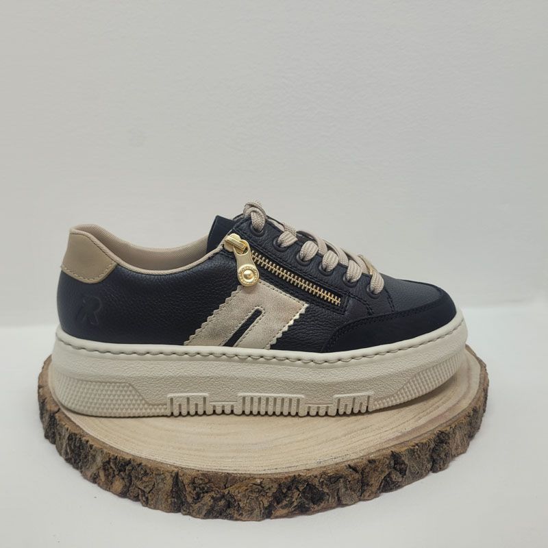 Basket avec semelle épaisse noire et beige un zip Rieker