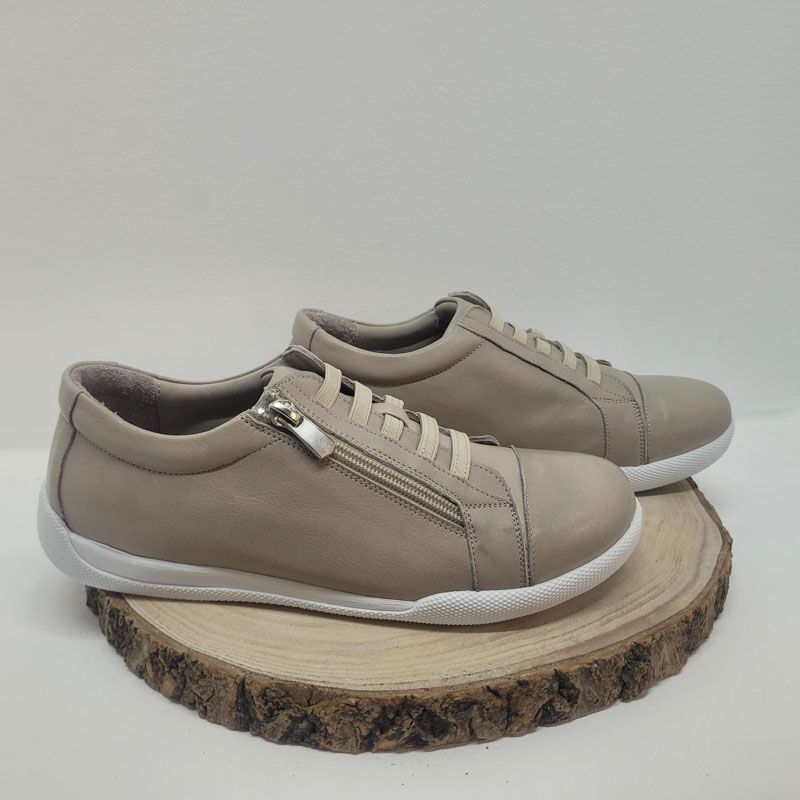 Chaussures plate taupe avec zip et élastique central Andrea Conti