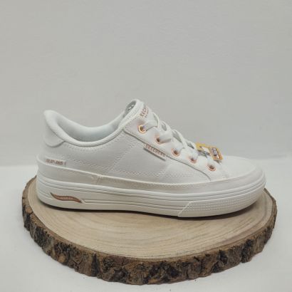 Basket plate blanche en toile Skechers