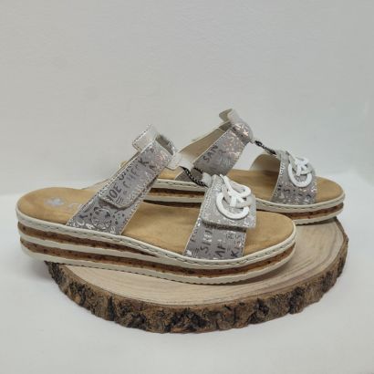 Mule argenté compensée 2 velcros et anneau Rieker