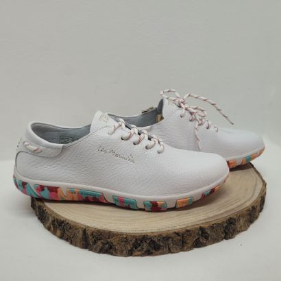 Basket plate blanche avec semelle multicolore TBS