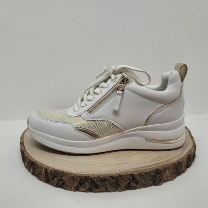 Basket plate blanche avec un zip doré Jana