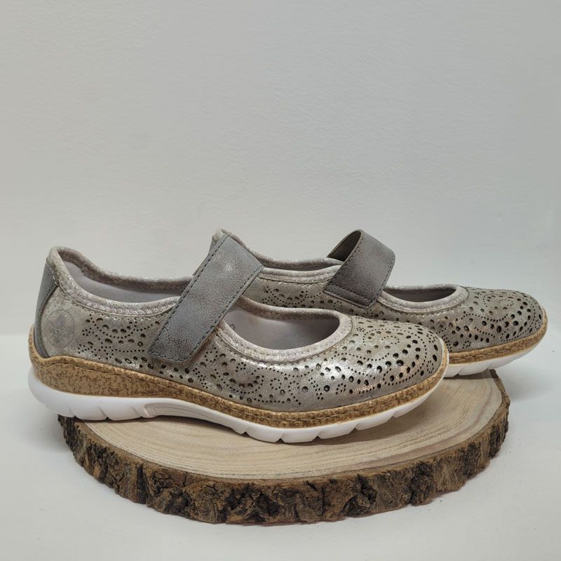 Ballerine à bride grise et un velcro Rieker