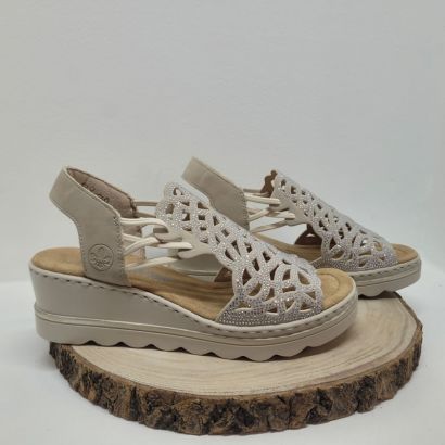 Nu-pied compensé beige perforé Rieker