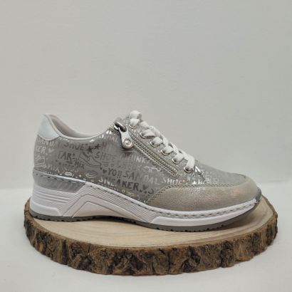 Basket grise imprimé lettre avec tirette et lacets Rieker