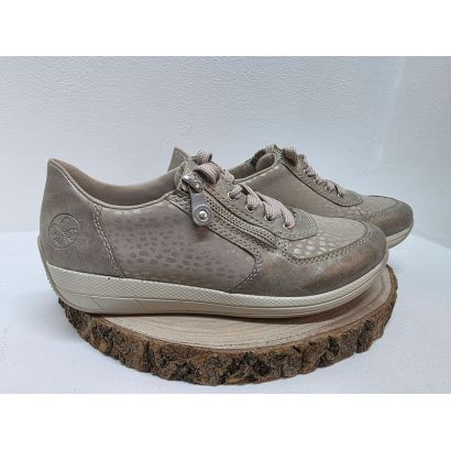 Basket taupe avec tirette et lacets Rieker