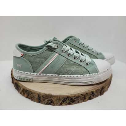 Basket plate verte claire avec fantaisie Mustang