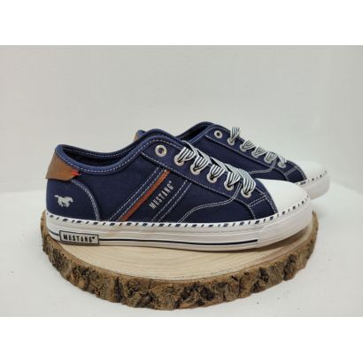 Basket plate bleu foncé lacet bleu et blanc Mustang 