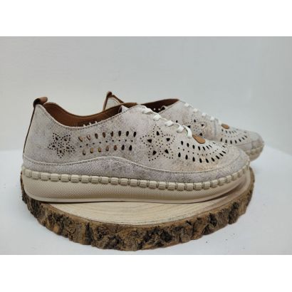 Basket plate beige perforé fleur reflet doré Suave