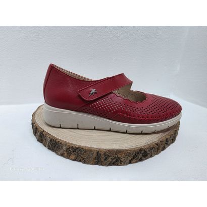 ballerine compensé rouge perforée avec un velcro Fluchos