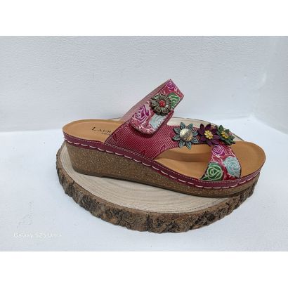 Mûle compensé rouge avec 1 velcro fleurs