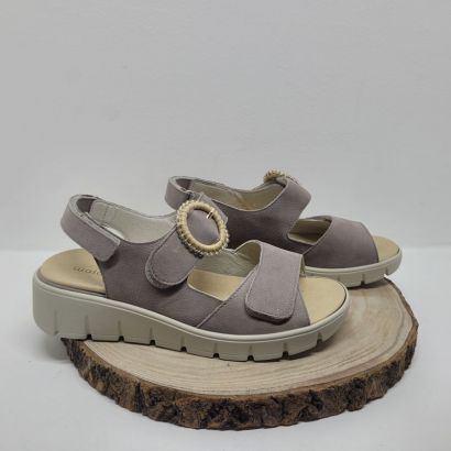 Nu-pied plat beige avec deux velcros et boucle ronde Waldläufer