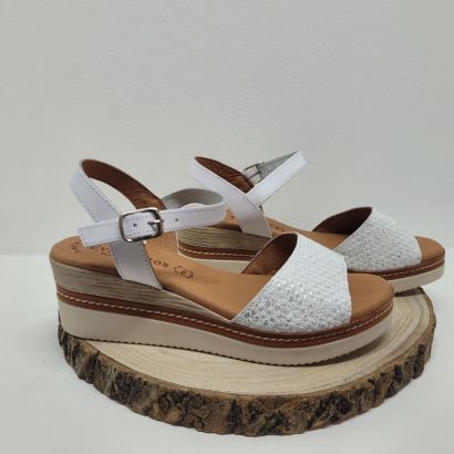 Nu-pied compensé blanc avec imprimé argenté à l'avant Eva frutos