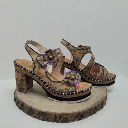 Nu-pieds beige talon décroché avec fleurs deux velcros et imprimé Laura Vita