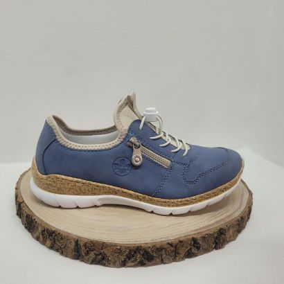 Basket bleu avec languette beige mémoire de forme Rieker