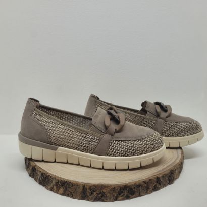 Mocassin beige avec boucle et paillette Caprice