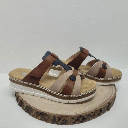 Mule avec trois bandes beige, camel et bleu foncé Rieker