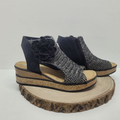 Nu-pied compensé noir avec fleurs Rieker