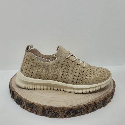 Basket souple doré perforée avec lacets Pluum