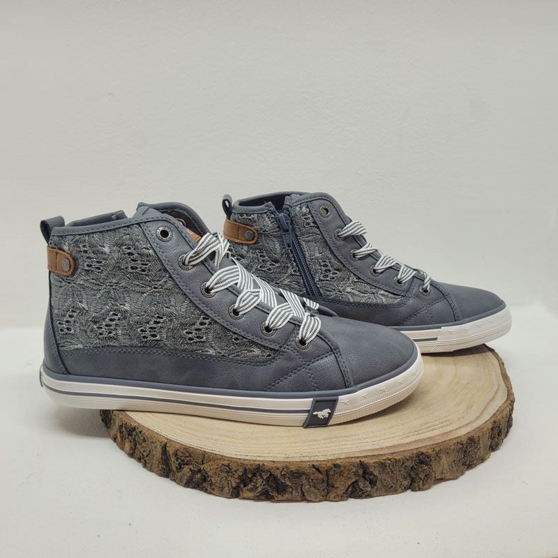 Basket montante couleur jeans Mustang