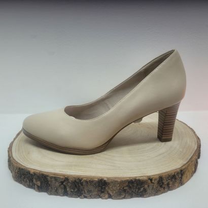 Escarppin beige mat Tamaris