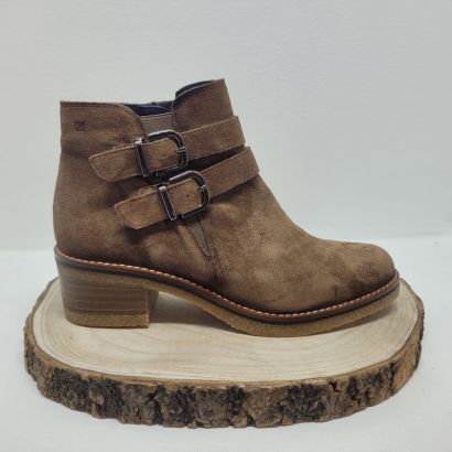 Bottine camel avec zip et 2 boucles fantaisie talon décroché sur le côté Dorking