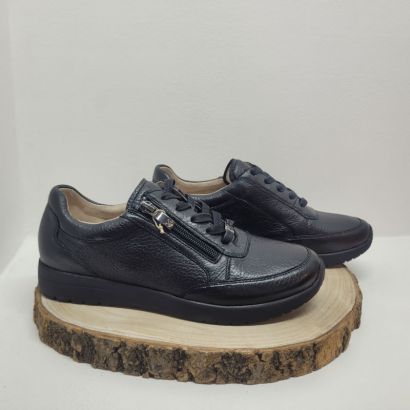 Basket noir plate avec stretch et zip Caprice 
