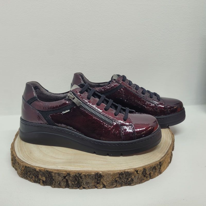 Basket plate vernis bordeaux semelle noir Fluchos