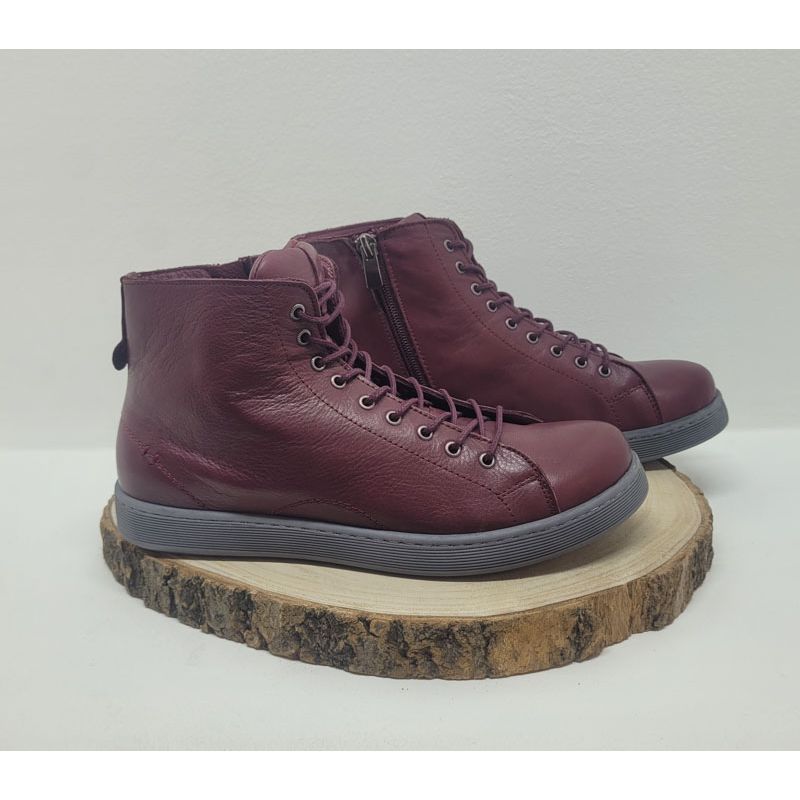 Bottine plate bordeaux avec lacet et zip Andrea Conti 
