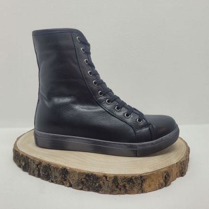 Bottine haute cuir noir lacet gris semelle épaisse Andrea Conti 