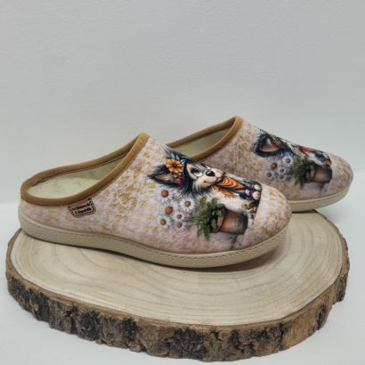 Mûle plate beige chien rigolo Maison de l'espadrille