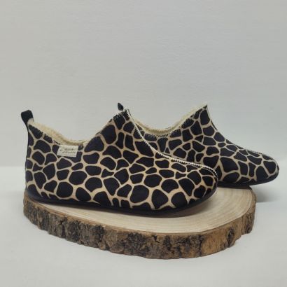 Chausson montant avec motif girafe fourré Maison de l'espadrille 