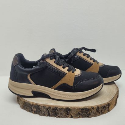Basket noir et beige plate avec zip Jana 