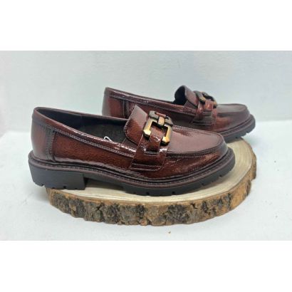 Mocassin plat camel vernis boucle carrée fantaisie Jana