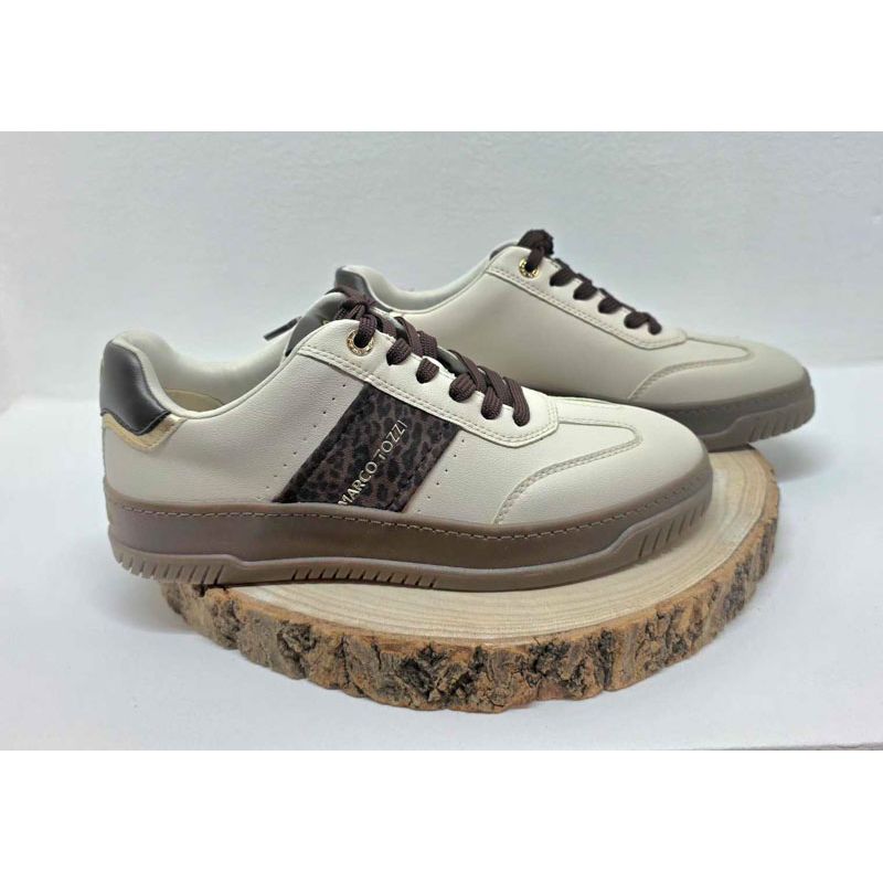 Basket plate beige avec bande léopard et lacet marron contrefort marron semelle beige Marco Tozzi