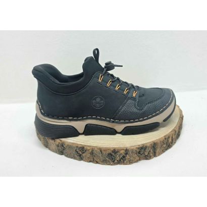 Basket marine plate à lacets élastiques œillet de couleur semelle Beige et Noir Rieker