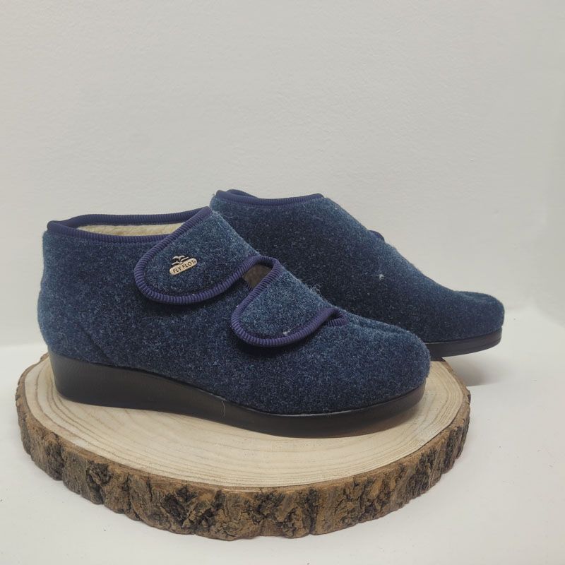 Pantoufle montante 2 velcros bleu Besnard