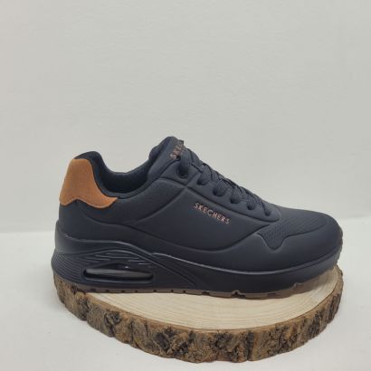 Basket compensé noir contrefort camel Skechers 