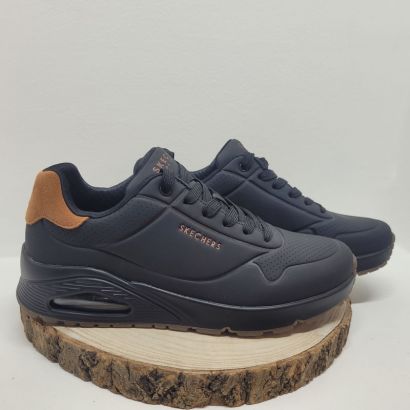 Basket compensé noir contrefort camel Skechers 