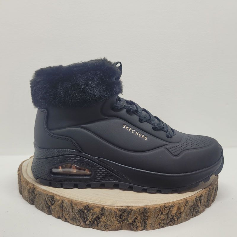 Basket compensé noir avec col fourrure noir Skechers 