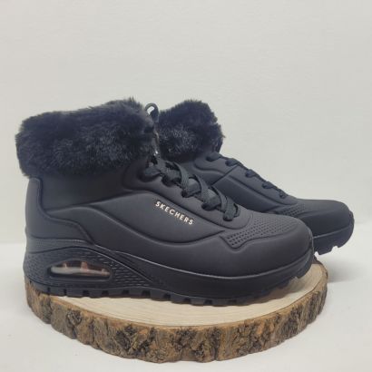 Basket compensé noir avec col fourrure noir Skechers 
