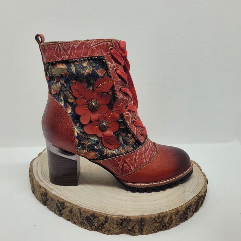 Bottine rouge à talon avec lacets et fleurs Laura Vita