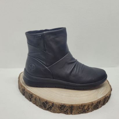Bottine plate Noir avec zip plissé sur l'avant tex Rieker