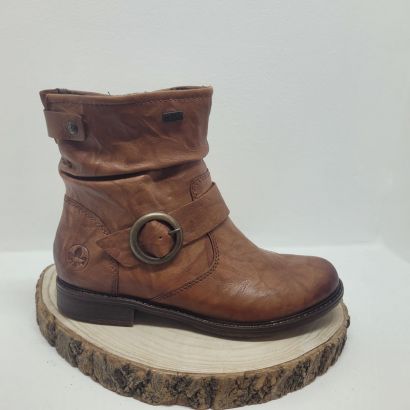 Bottine camel plate avec zip plissé sur la tige lanière boucle fantaisie sur le côté Rieker