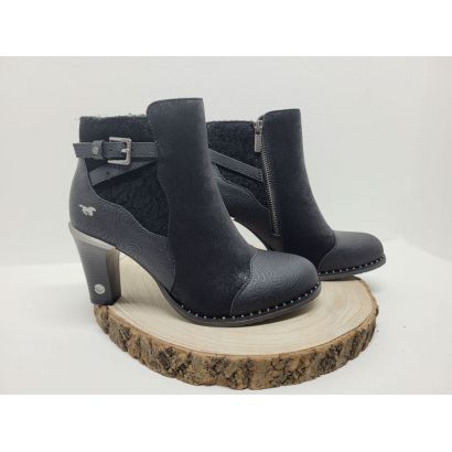 Bottine à talon noir avec boucle sur le côté Mustang 